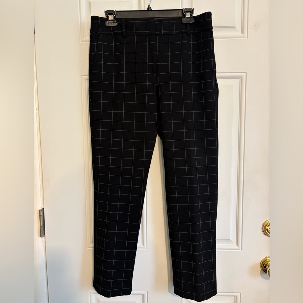 Ann Taylor Factory Black/White Checkered Trouser Pants, Size 6